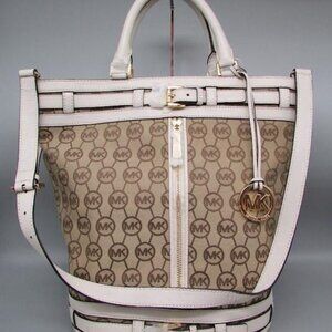 NEW-Michael Kors Monogram Large bucket purse- Tan & white